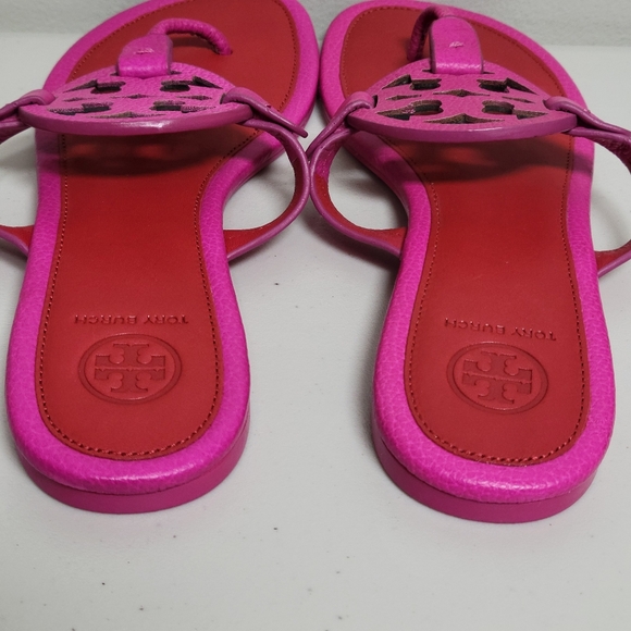 Tory Burch NWT Miller Thong Sandals Size 7. - Picture 8 of 13